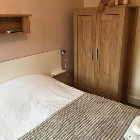 Endeavour Returns * Whitby